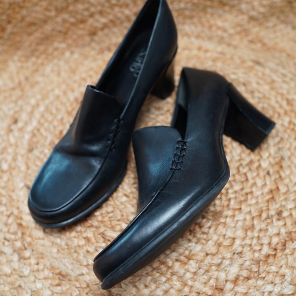 Franco Sarto Black Leather Loafer Heels US 8.5